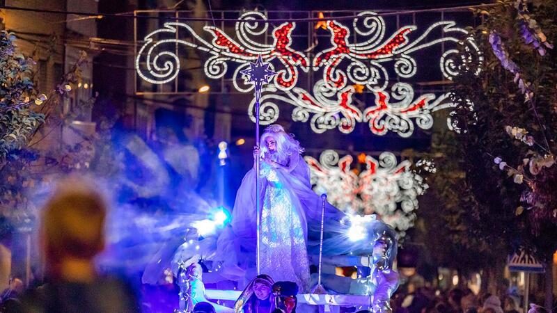 Benidorm étend son éclairage de Noël à davantage de quartiers